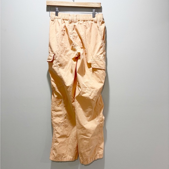 ASOS DESIGN • Women’s Creamsicle Orange Baggy Straight Leg Cargo Pants Size 4 - Picture 3 of 7
